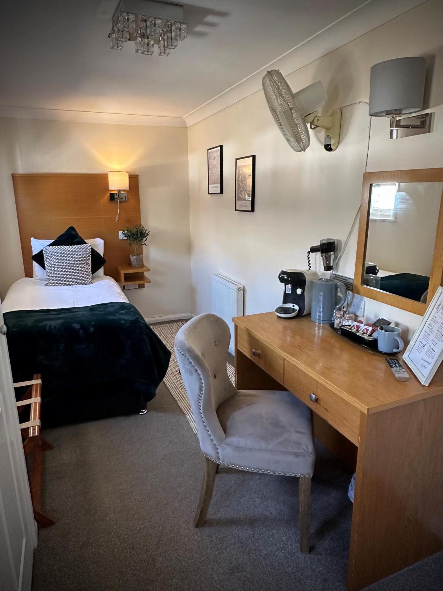 Slepe Hall Hotel St Ives  Exteriör bild